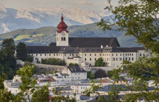 La vida nocturna de Salzburgo: los mejores bares, clubes y locales de música en vivo.