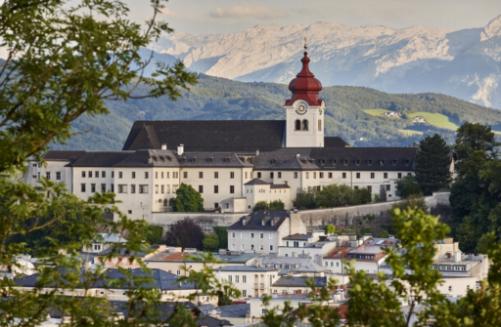 DomQuartier Salzburgo: Arte e Historia Eclesiástica