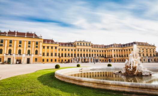 Palacio de Schönbrunn: Un viaje a través del lujo de los Habsburgo