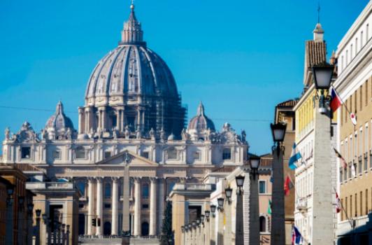 El Altar Papal y la Confesión