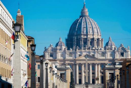 El papel del papado y las ceremonias en la Basílica de San Pedro