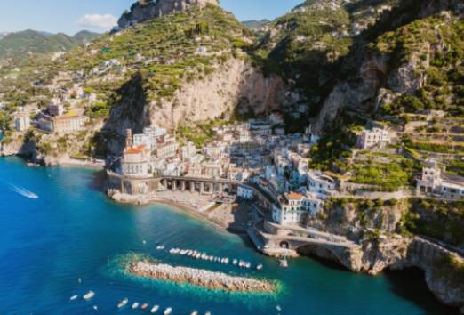 Arte y Esculturas: Trayendo Amalfi a Casa