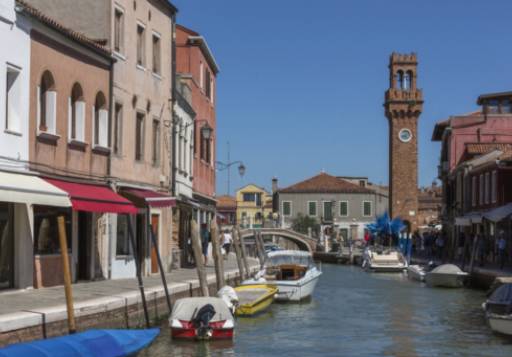 Planificando tu viaje: los mejores momentos para visitar Murano, Burano y Venecia.