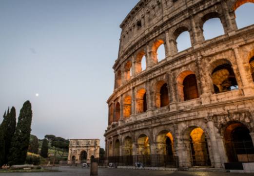 Calcata: Una visita al fascinante pueblo de artistas de Italia.