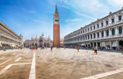 Una guía de los teatros y óperas históricos de Venecia.