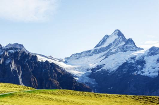 Explorando el Glaciar Aletsch: El Glaciar más grande de los Alpes.