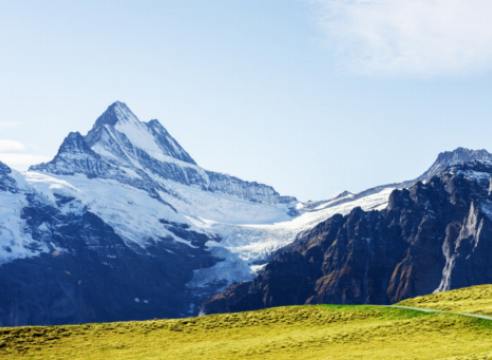 El viaje culinario a través de los Alpes suizos: queso, chocolate y vino.