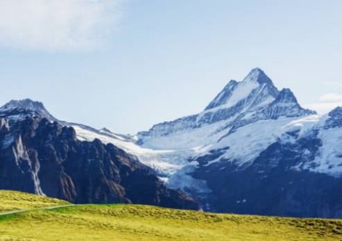 Navegando por el transporte: llegar y moverse por los Alpes suizos con facilidad.