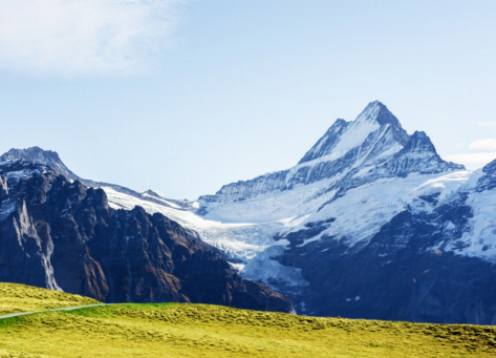 Senderos para principiantes: Descubriendo la magia de los Alpes.